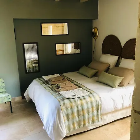 Oneiro Nisos بيت ضيافة