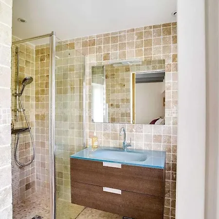 Oneiro Nisos Guest house