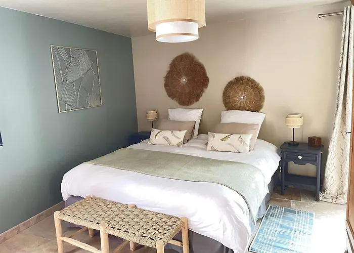 Oneiro Nisos Vendégház Maille (Vendee)